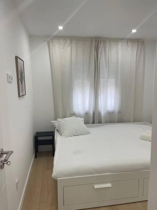 Lovely 2 Bedroom Apartment In South Lisbon Barreiro  Exterior foto